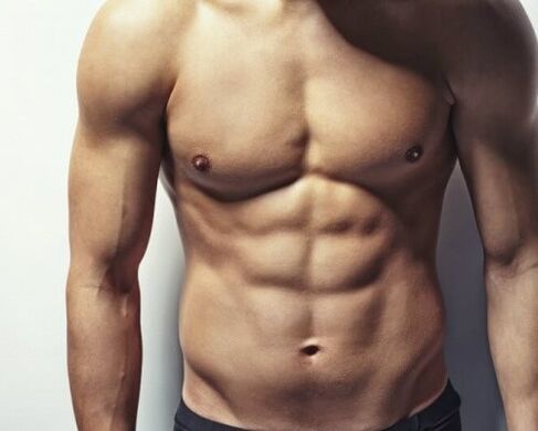 Ein Mann mit guter körperlicher Fitness